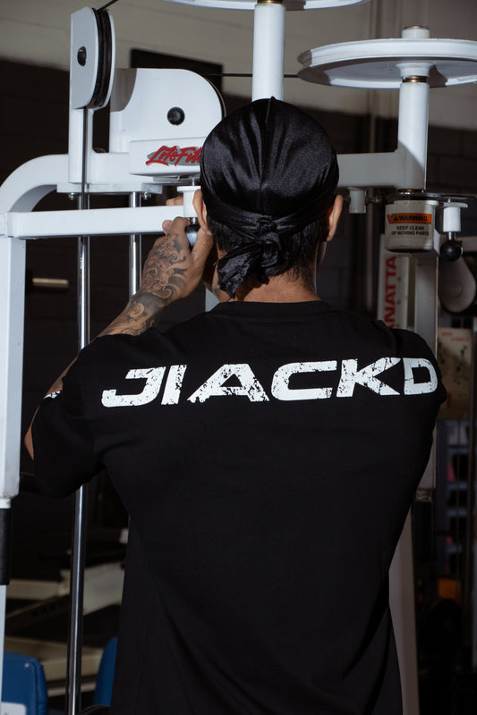 BLACK HEAVYWEIGHT TEE